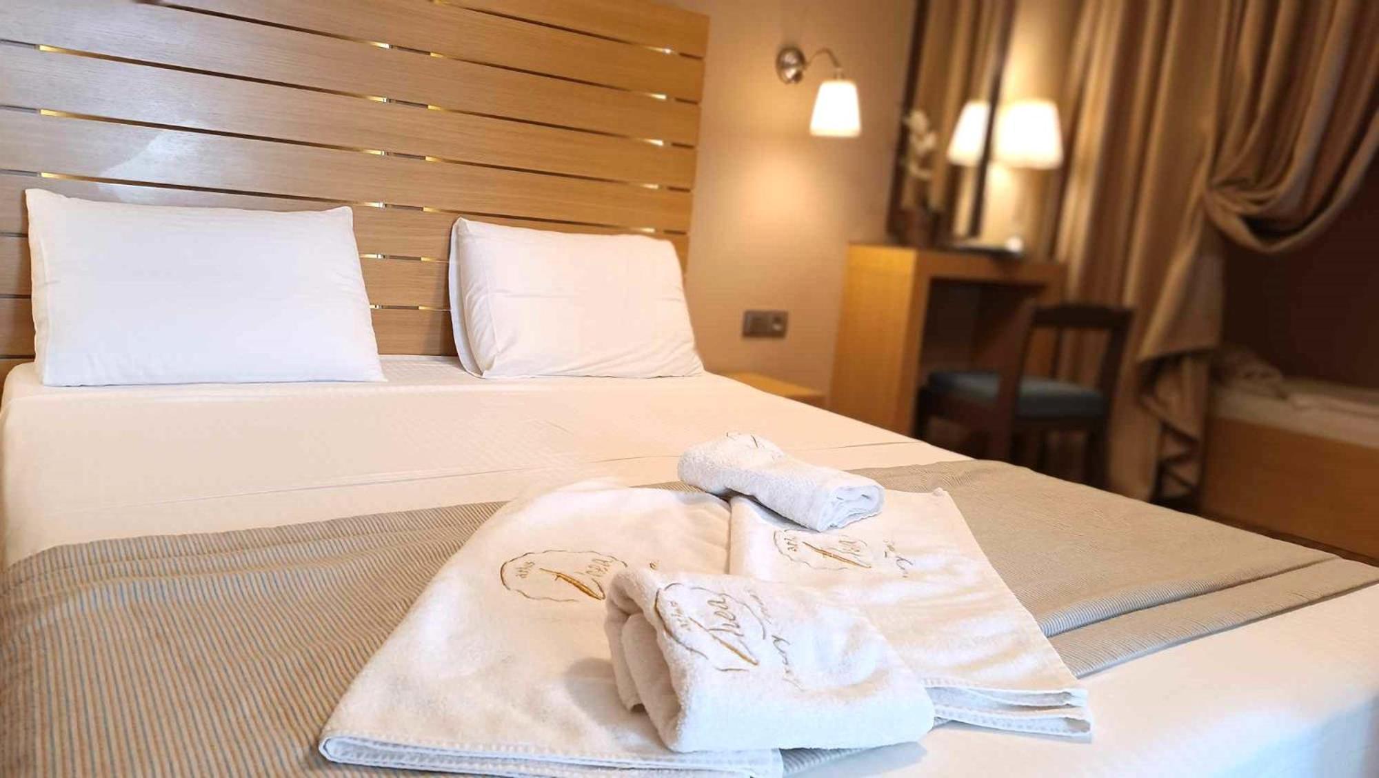 Athos Thea Luxury Rooms Сарті Екстер'єр фото
